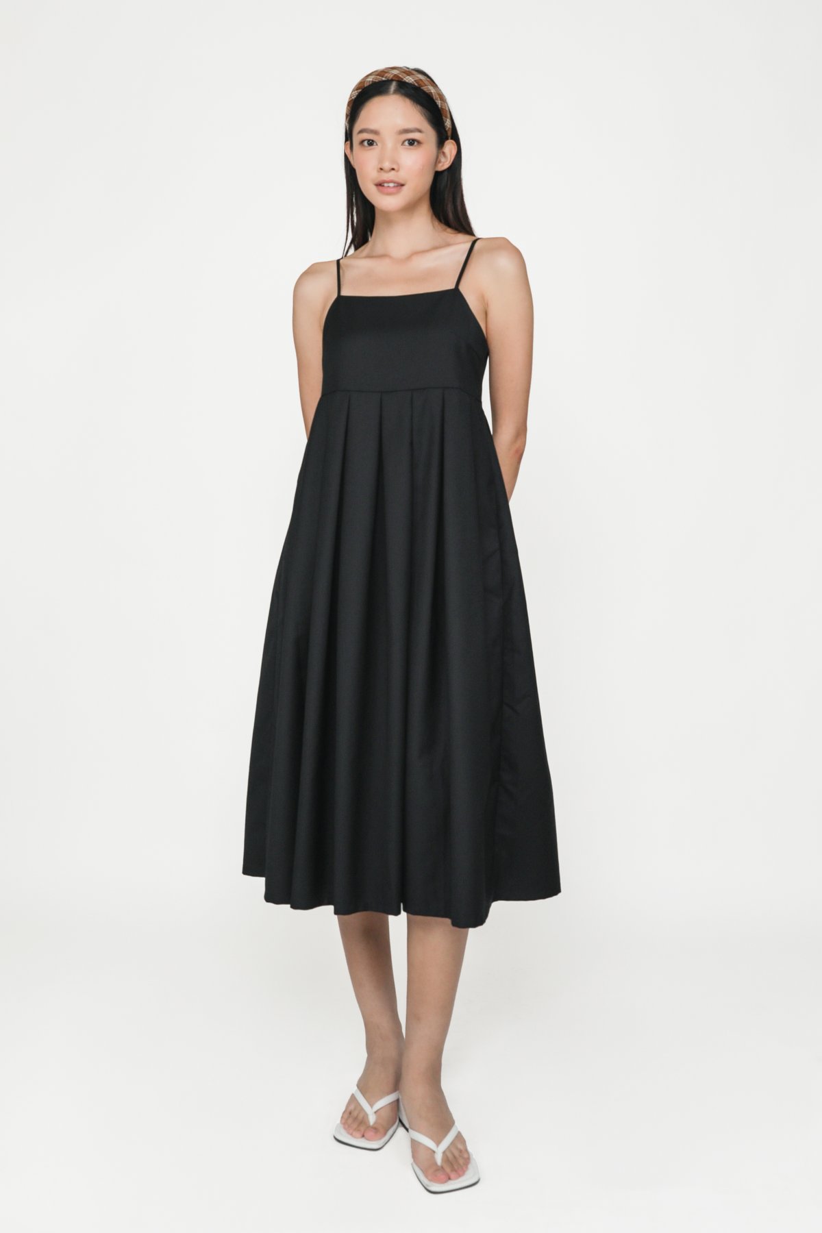 Penelope Pleated Midi Dress (Black)