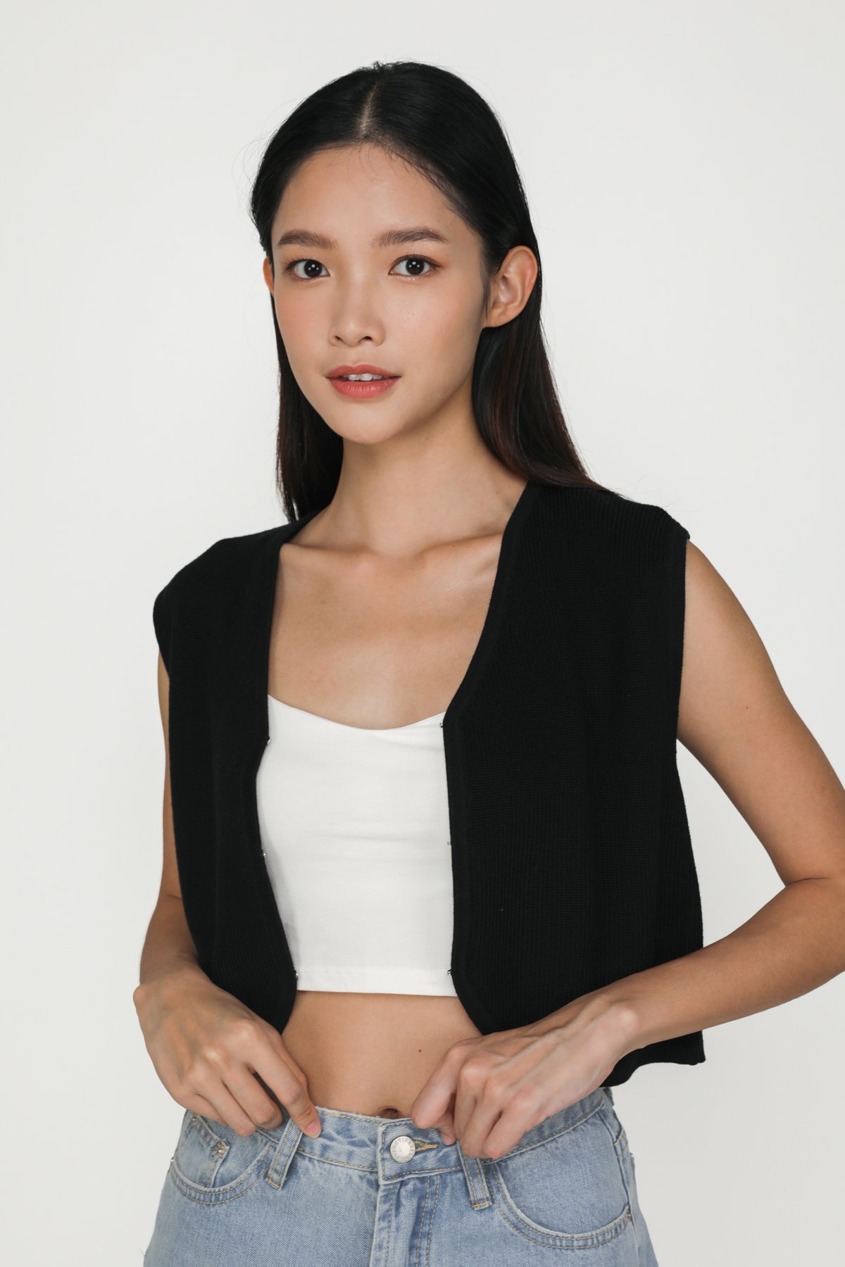 Yuki Knit Vest Top (Black)