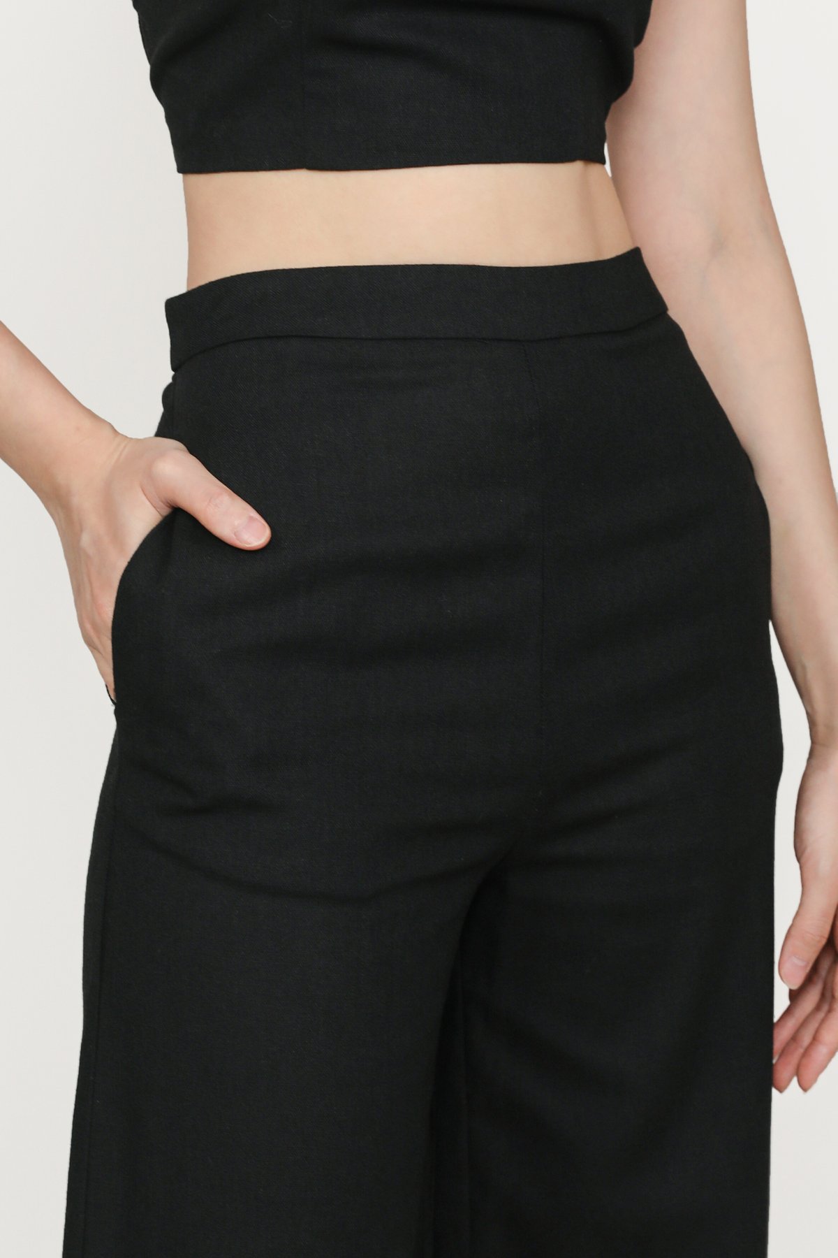 Kerr Linen Flare Pants (Black)