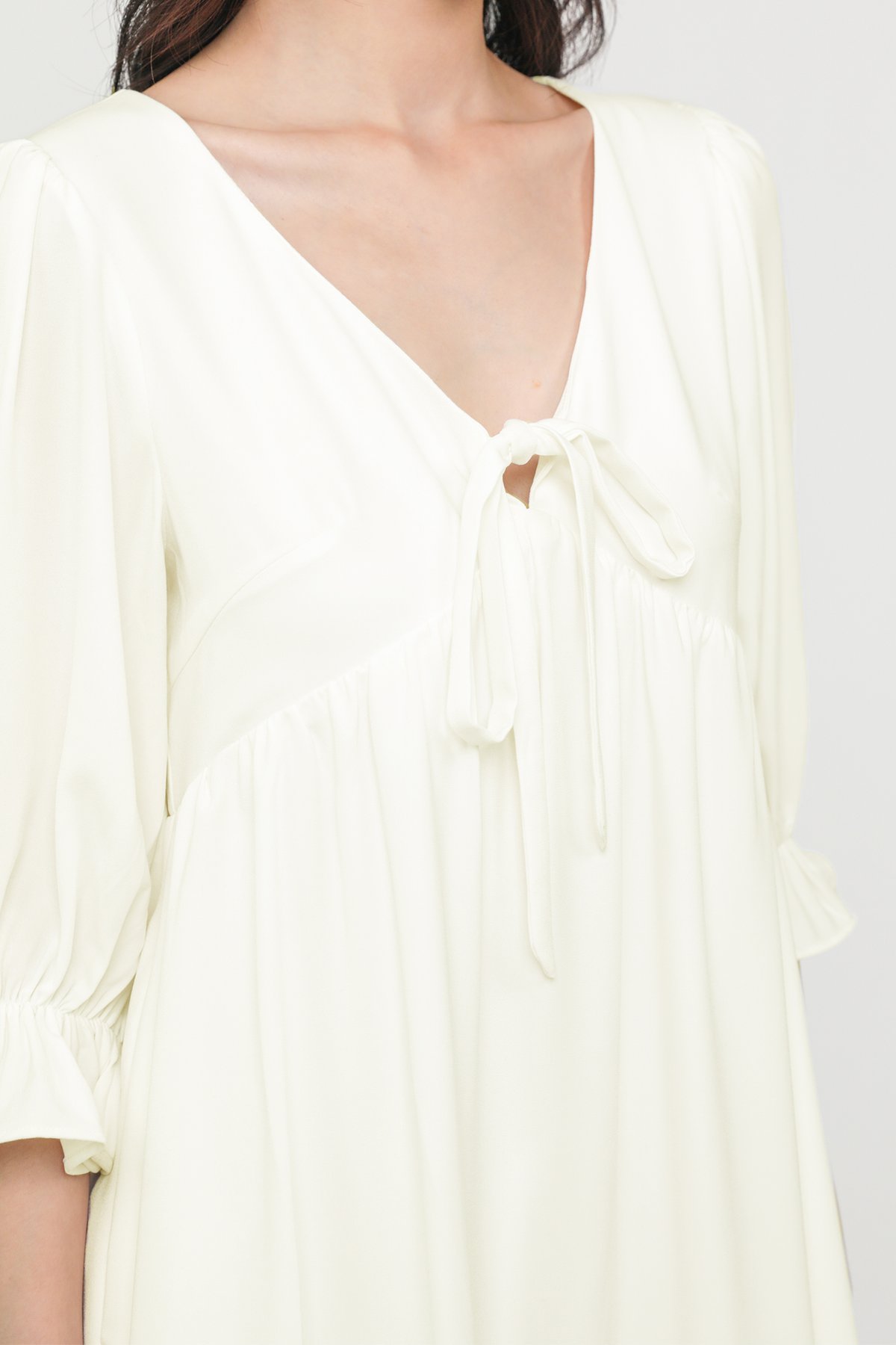 Tia Babydoll Sleeved Dress (Off White)