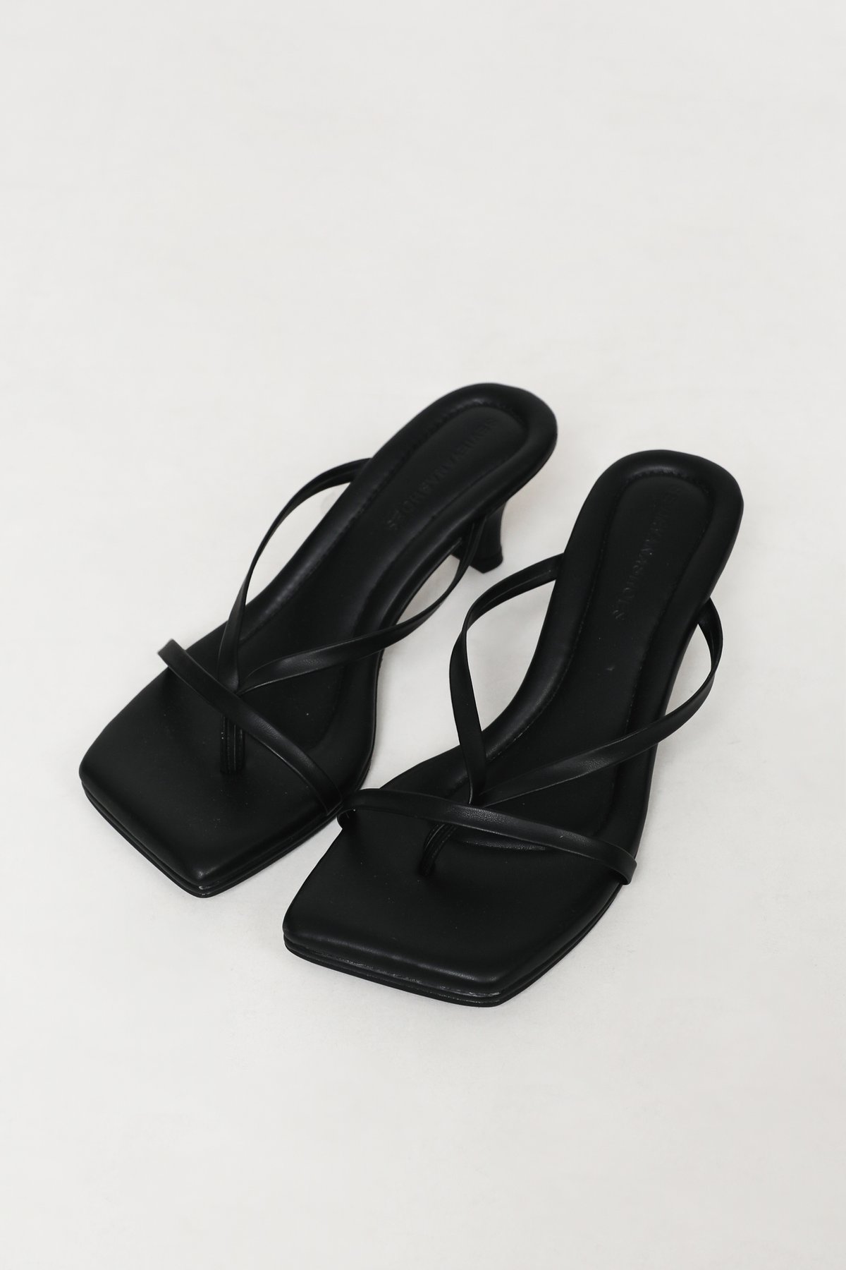 TTR x Sevieyanashoes Klaudia Heels (Black)