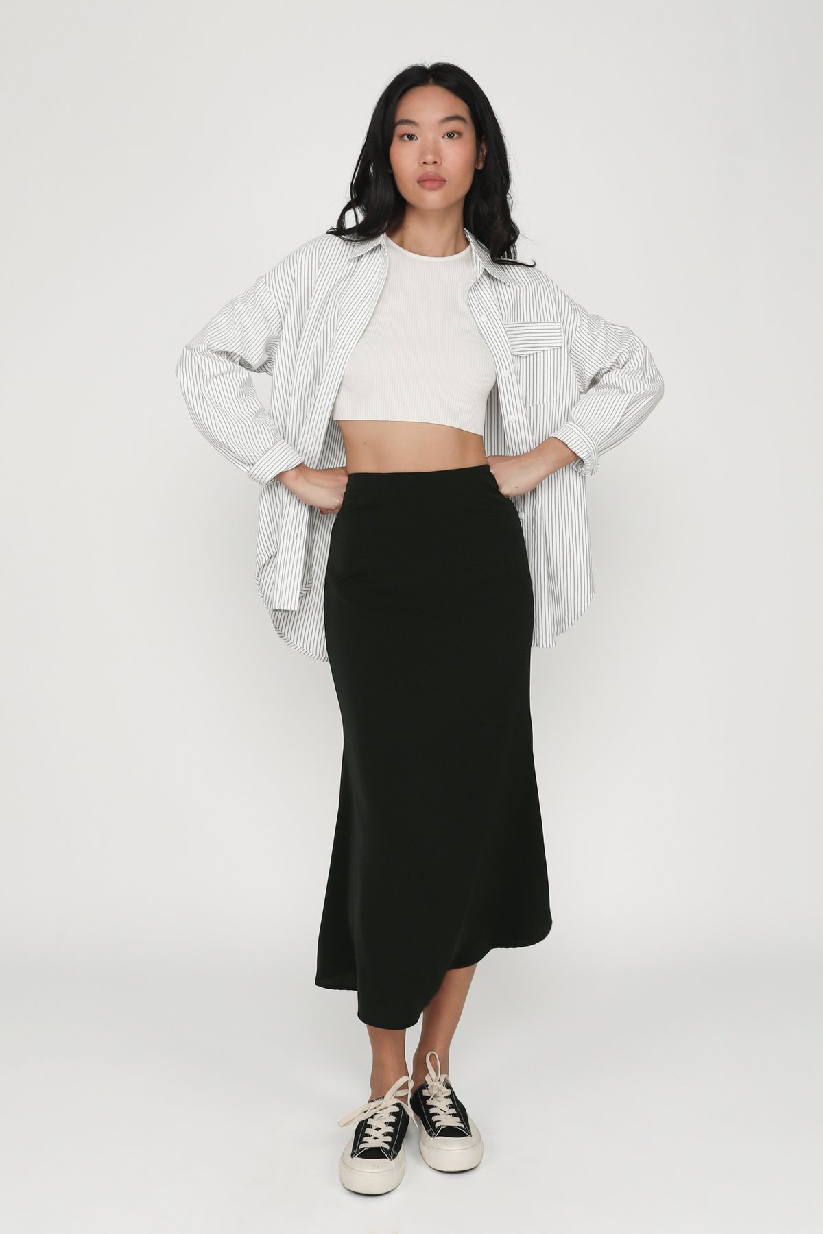Gloria Fishtail Midi Skirt (Black)
