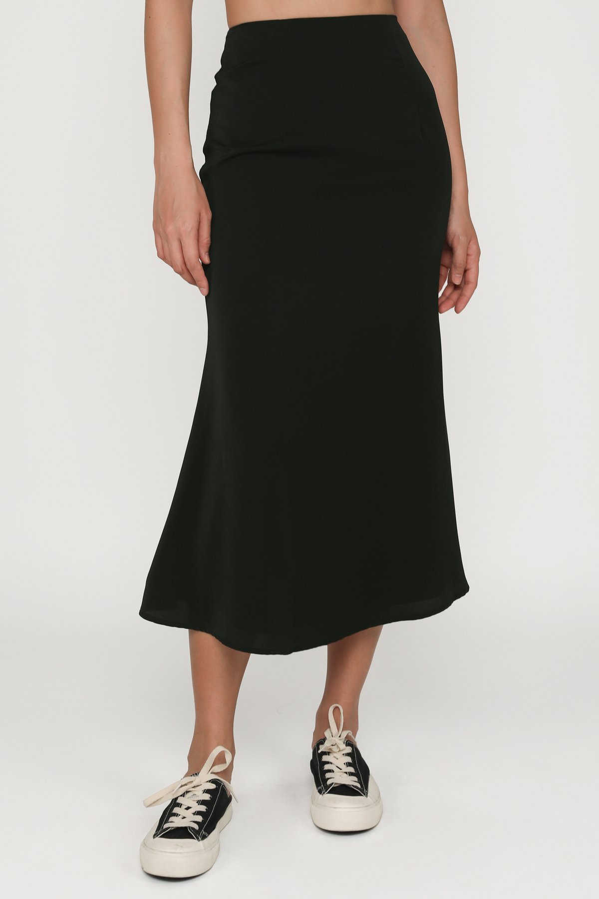 Gloria Fishtail Midi Skirt (Black)