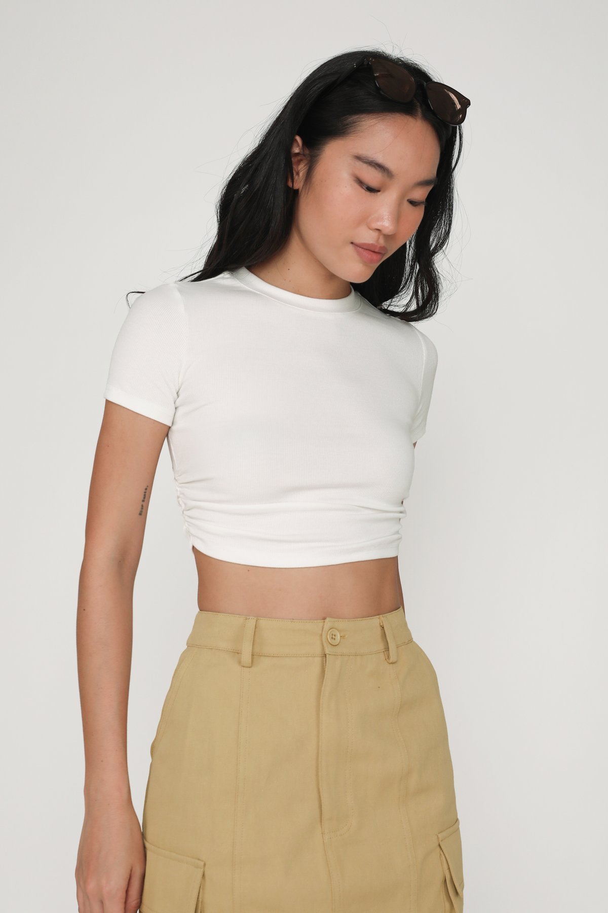 Marcelo Side Ruched Basic Tee (White)