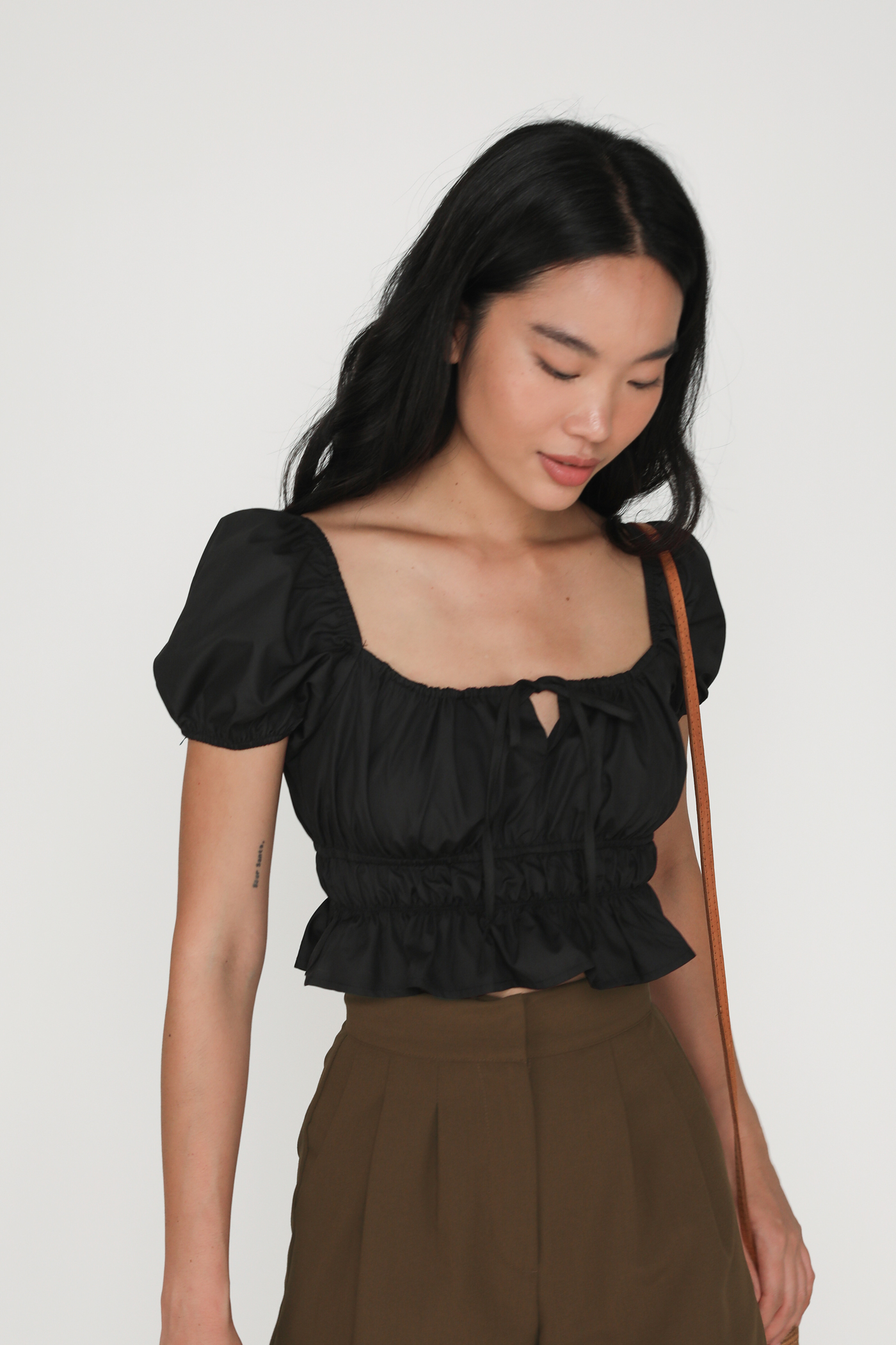 Elfie Puffy Sleeve Top (Black) | The Tinsel Rack