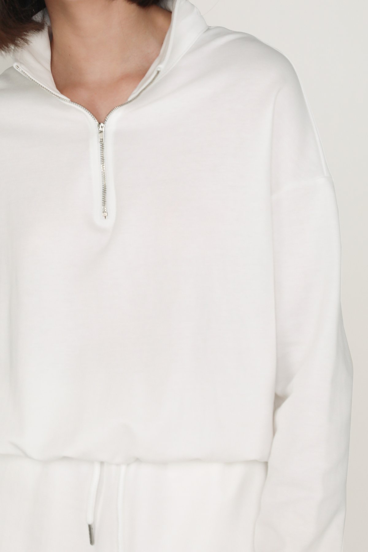 Lauv Half Zip Sweater (White)