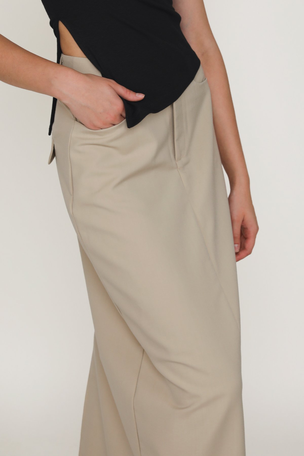 Flyn Tailored Maxi Skirt (Beige Sand)