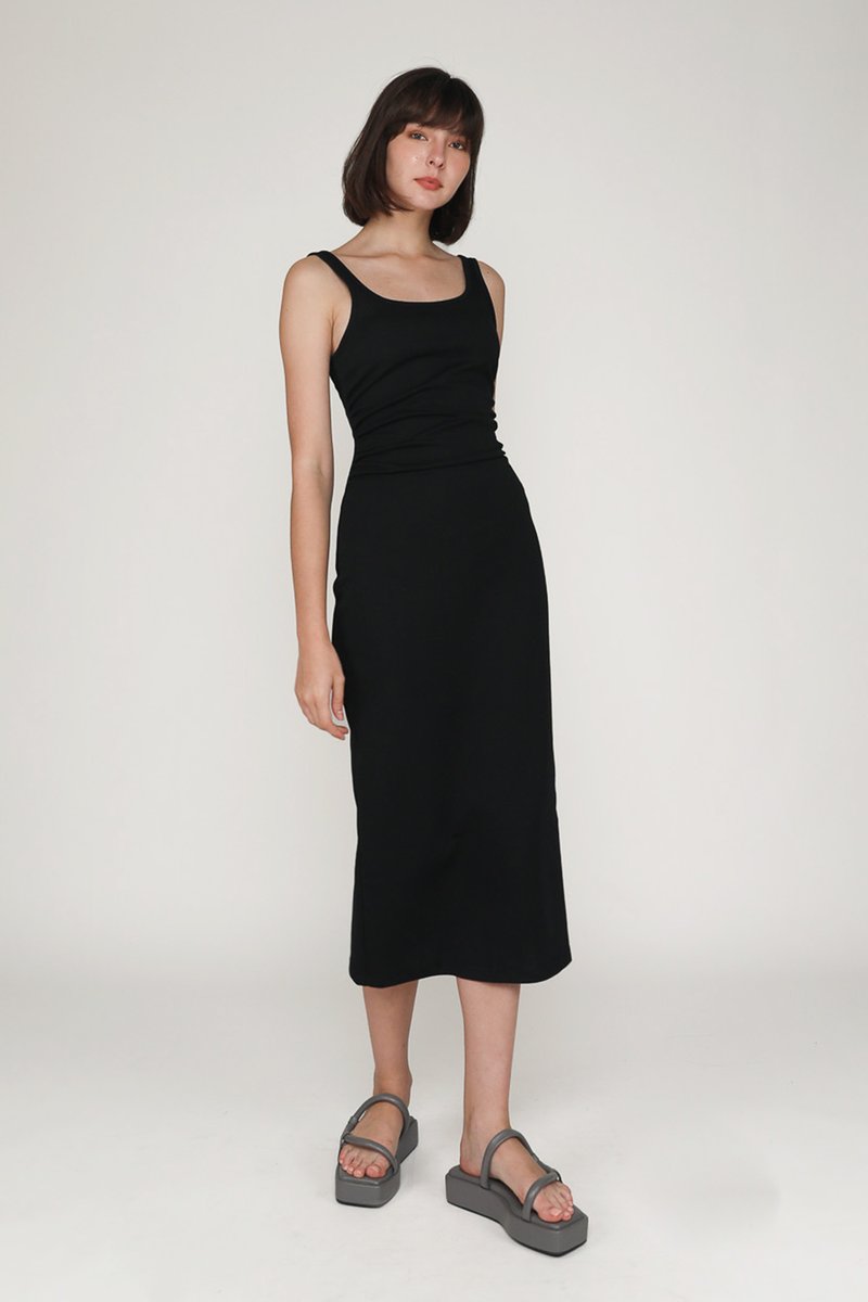 Kourtney Ruched Side Midi Dress (Black) | The Tinsel Rack
