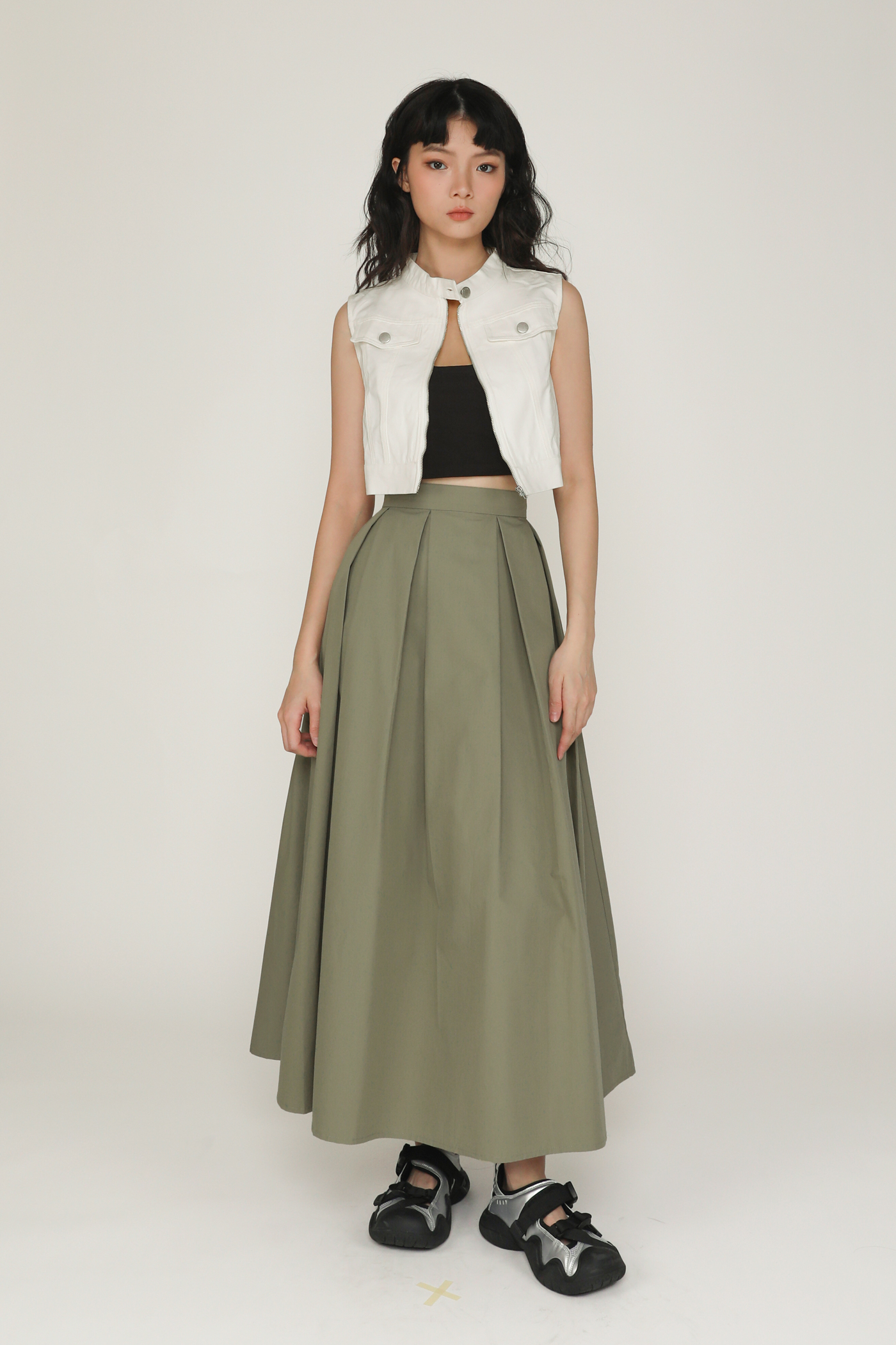 Electric pleated 2025 maxi skirt