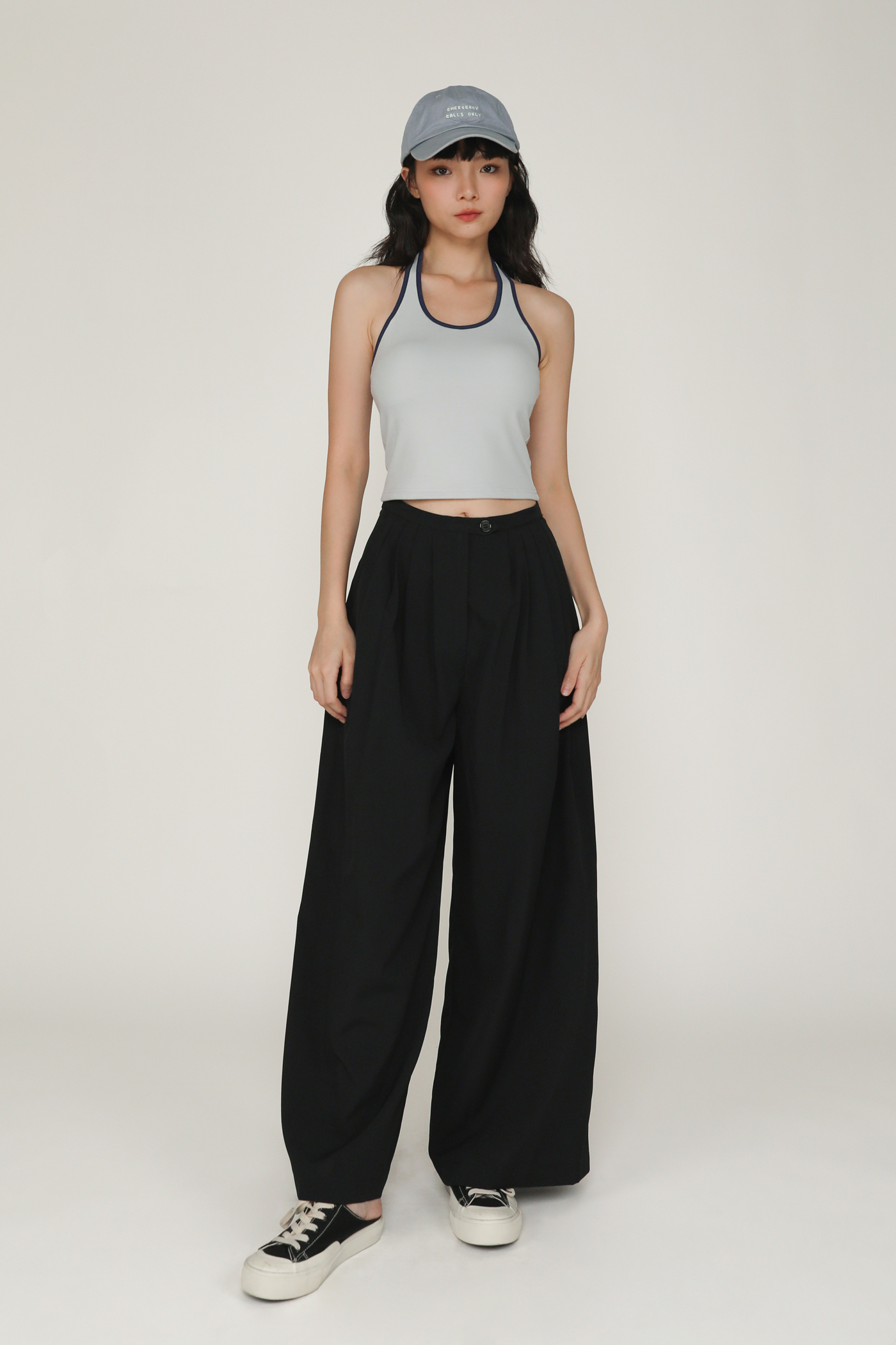 Evan Pleated Textured Flare Pants (Black) | The Tinsel Rack