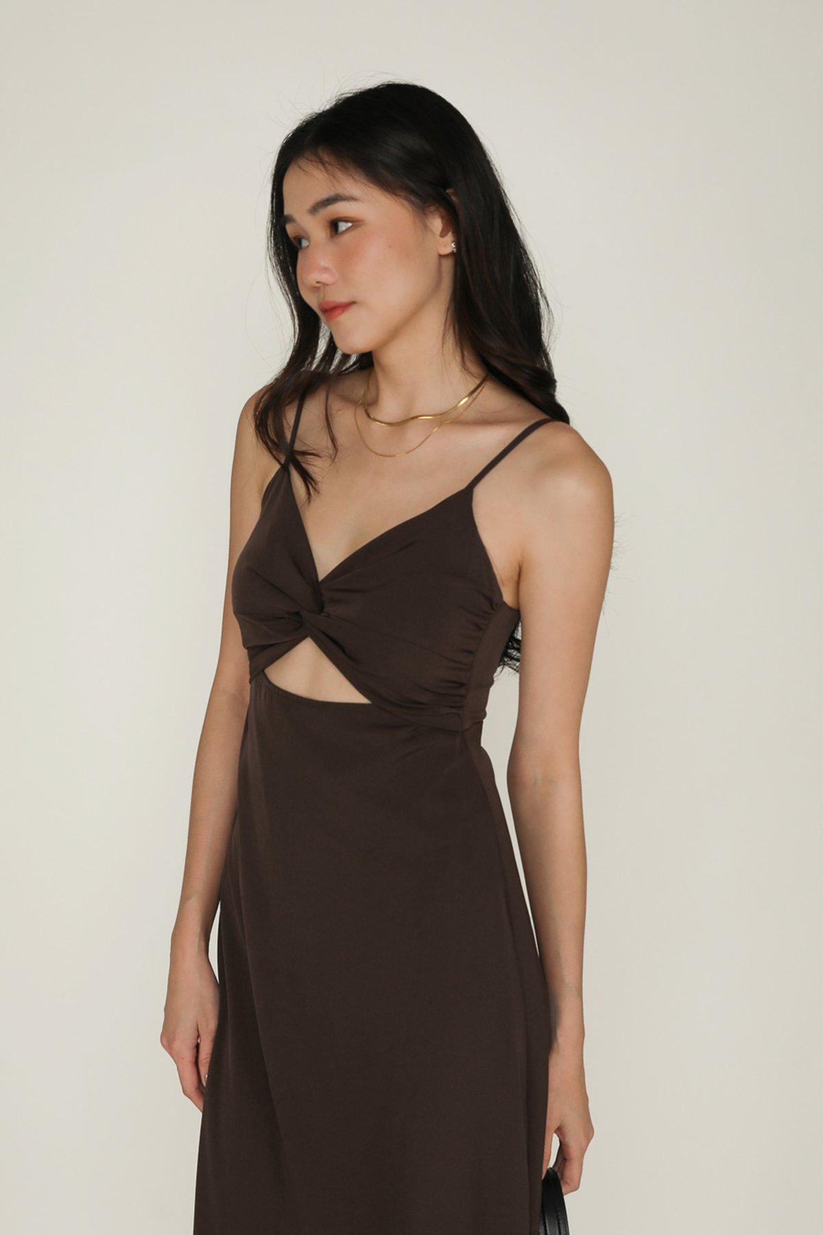 Giana Twist Front Padded Midi Dress (Dark Brown)