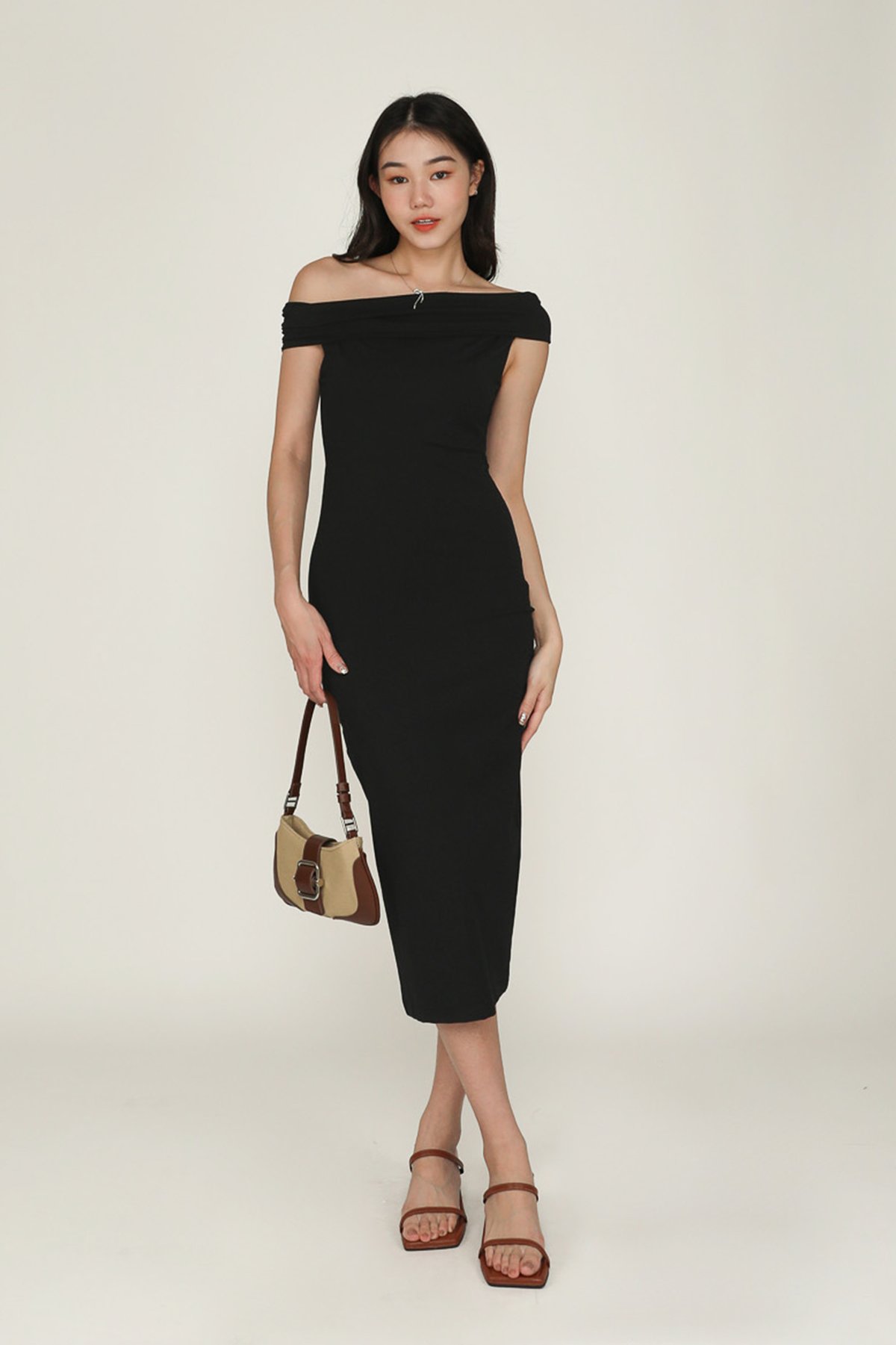 Helena Asymmetrical Shoulder Maxi Dress (Black)