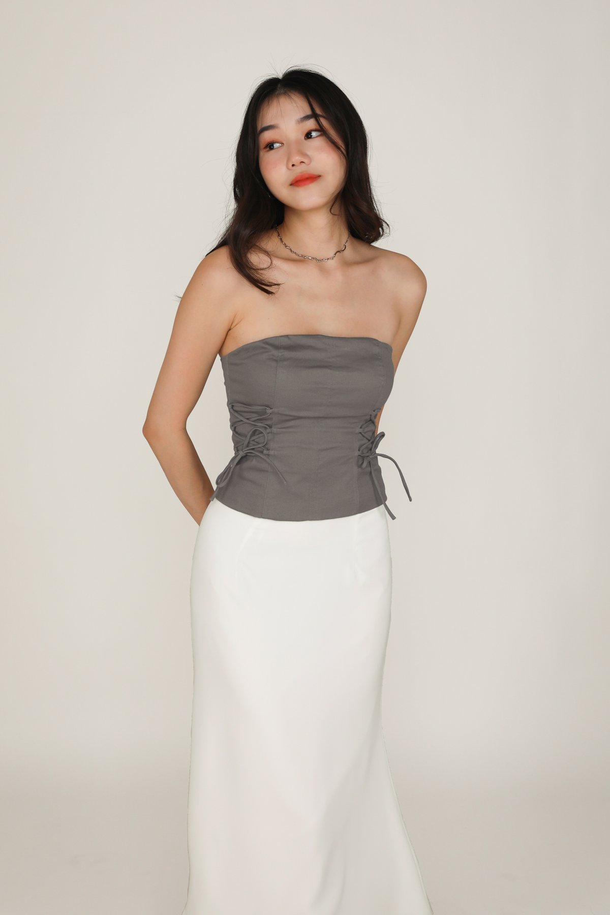 Gloria Fishtail Midi Skirt (White)