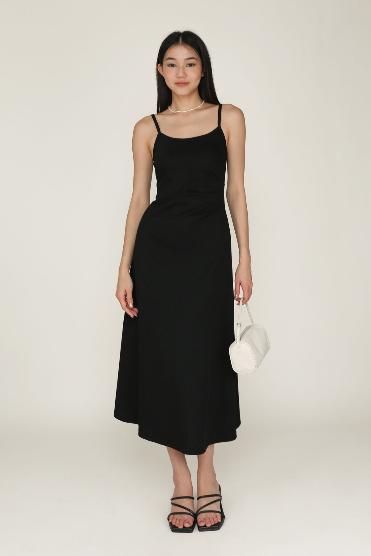 Davonne Ruched Side Flare Maxi Dress (Black)