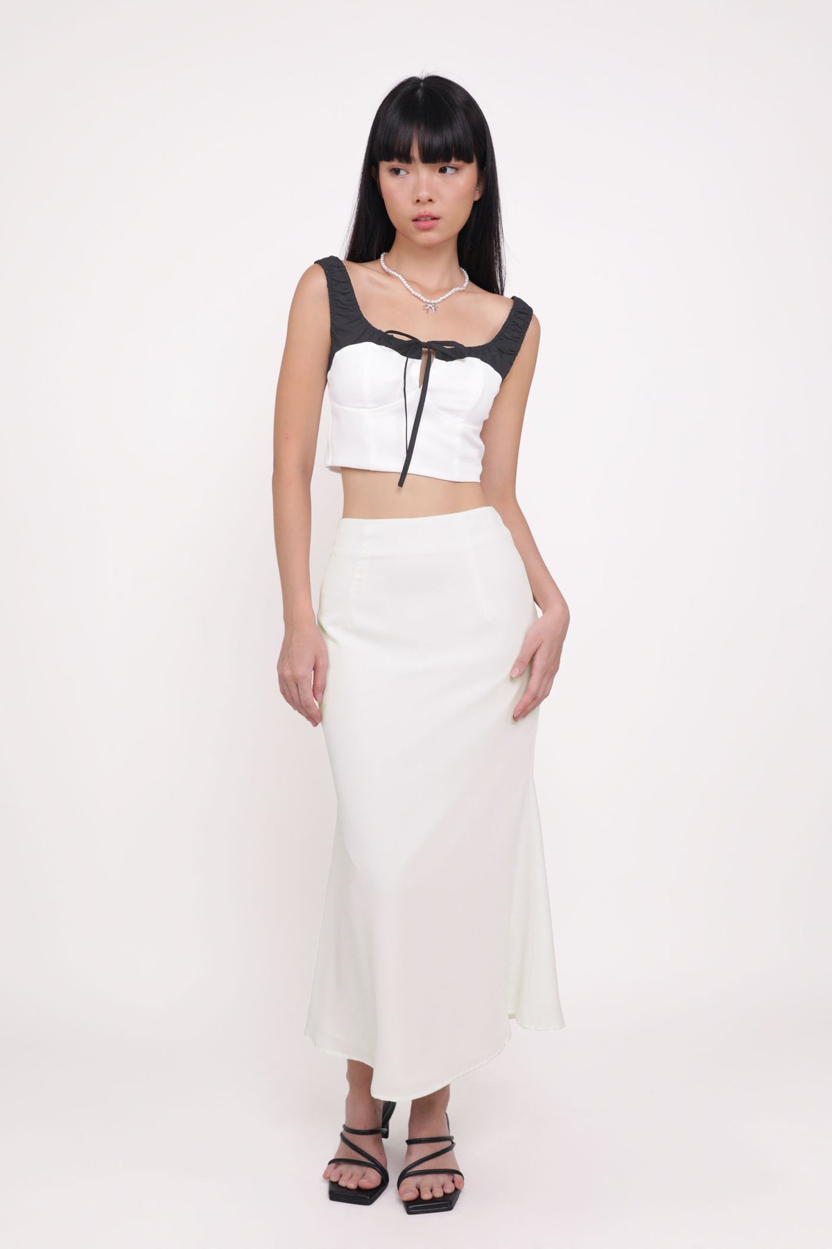 Maira Contrast Ruched Tie Front Top (White)