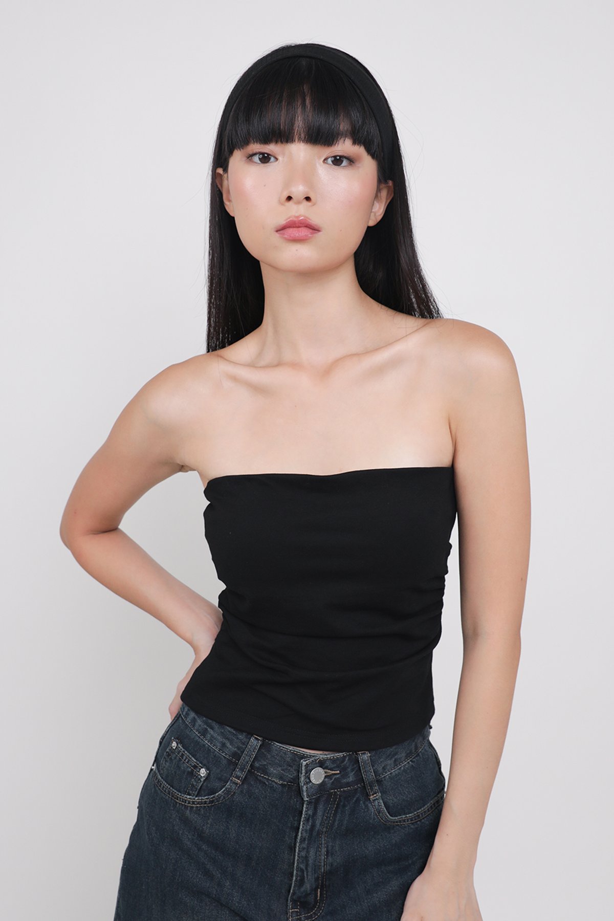 Rica Ruched Padded Tube Top (Black)