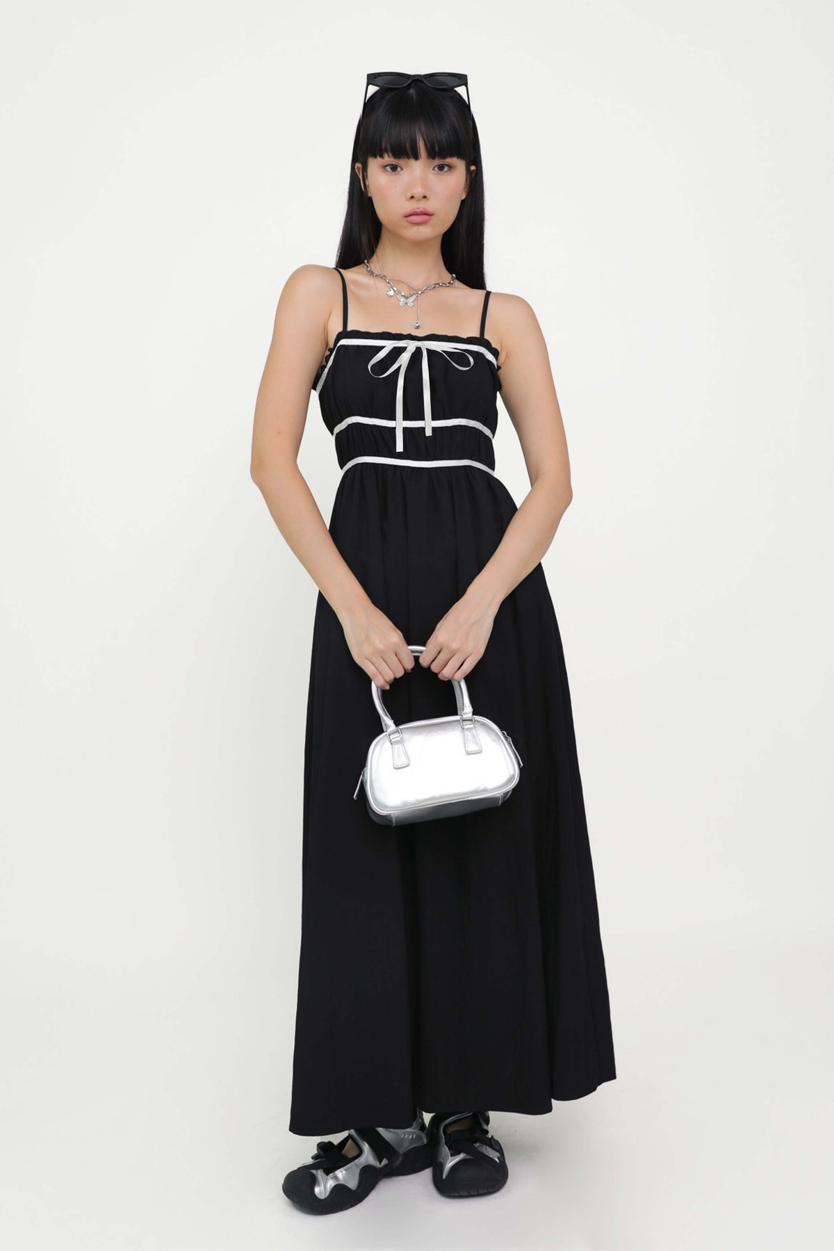 Lenore Contrast Shirred Maxi Dress (Black)