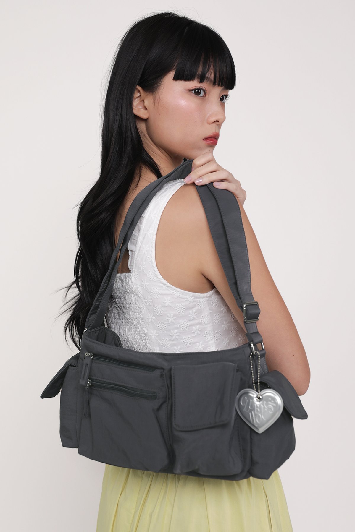 Regular Freddy Cargo Shoulder Bag (Dark Grey)