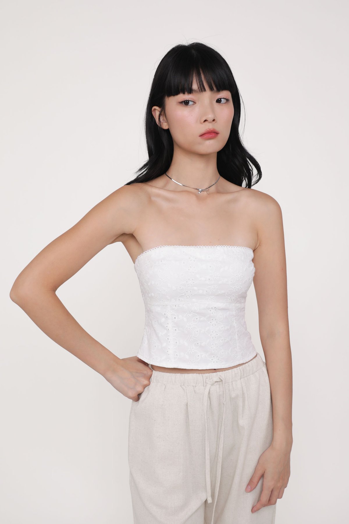 Shanice Eyelet Tube Padded Top (White)