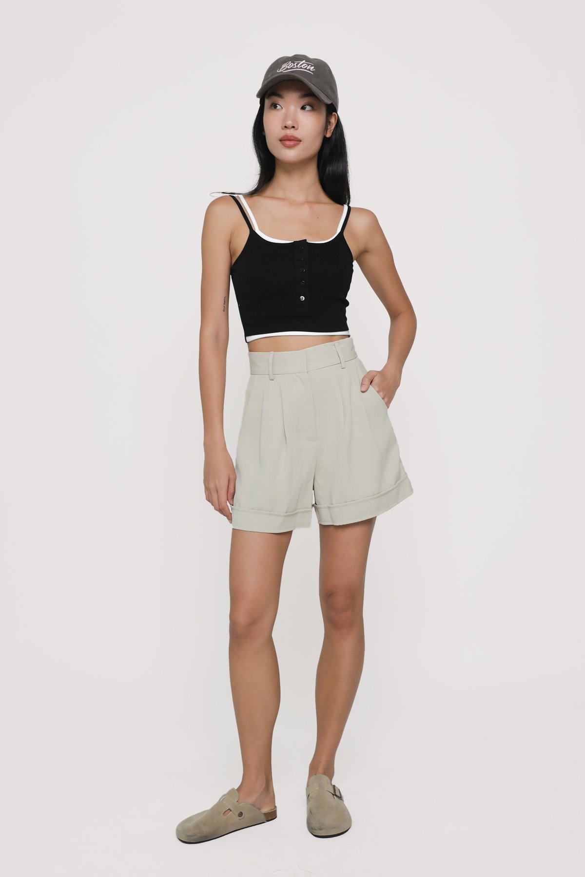Brook Tailored Shorts (Beige)