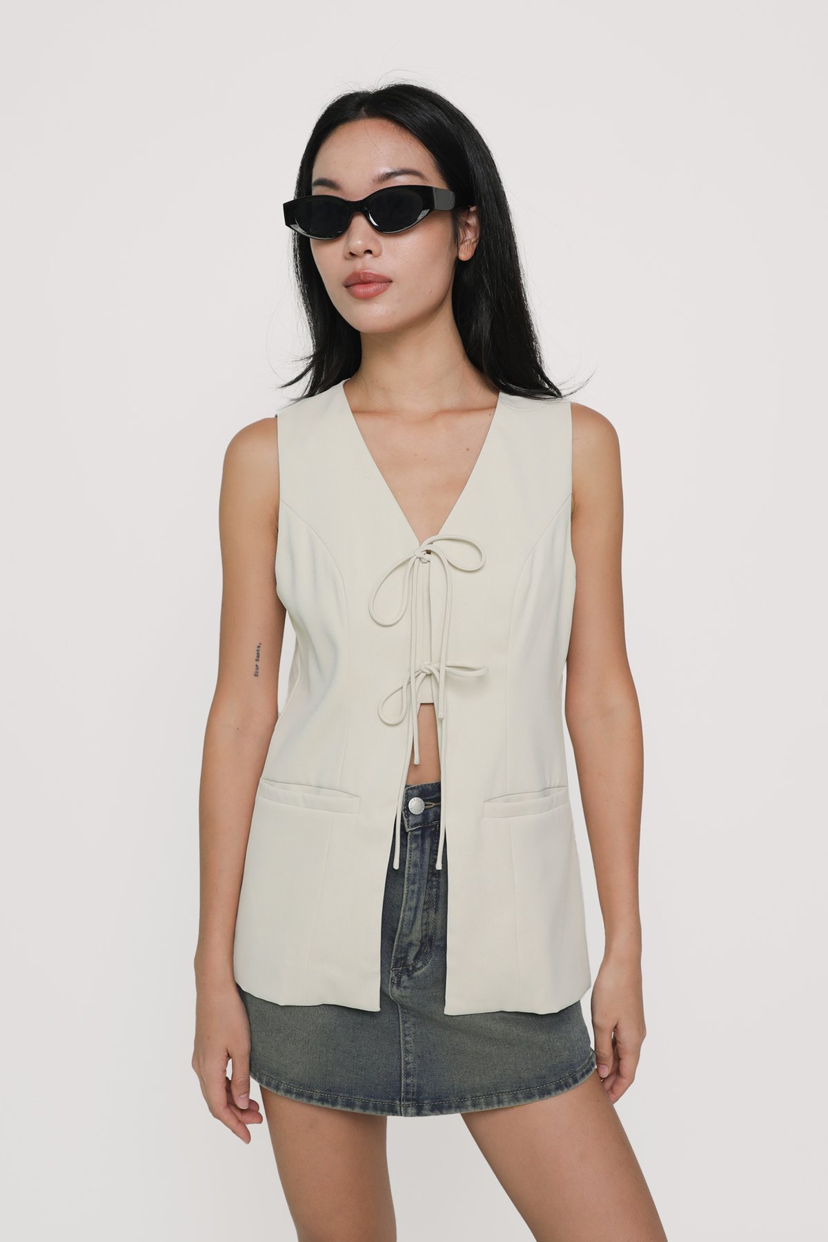 Cera Tie Front Longline Vest Top (Cream)