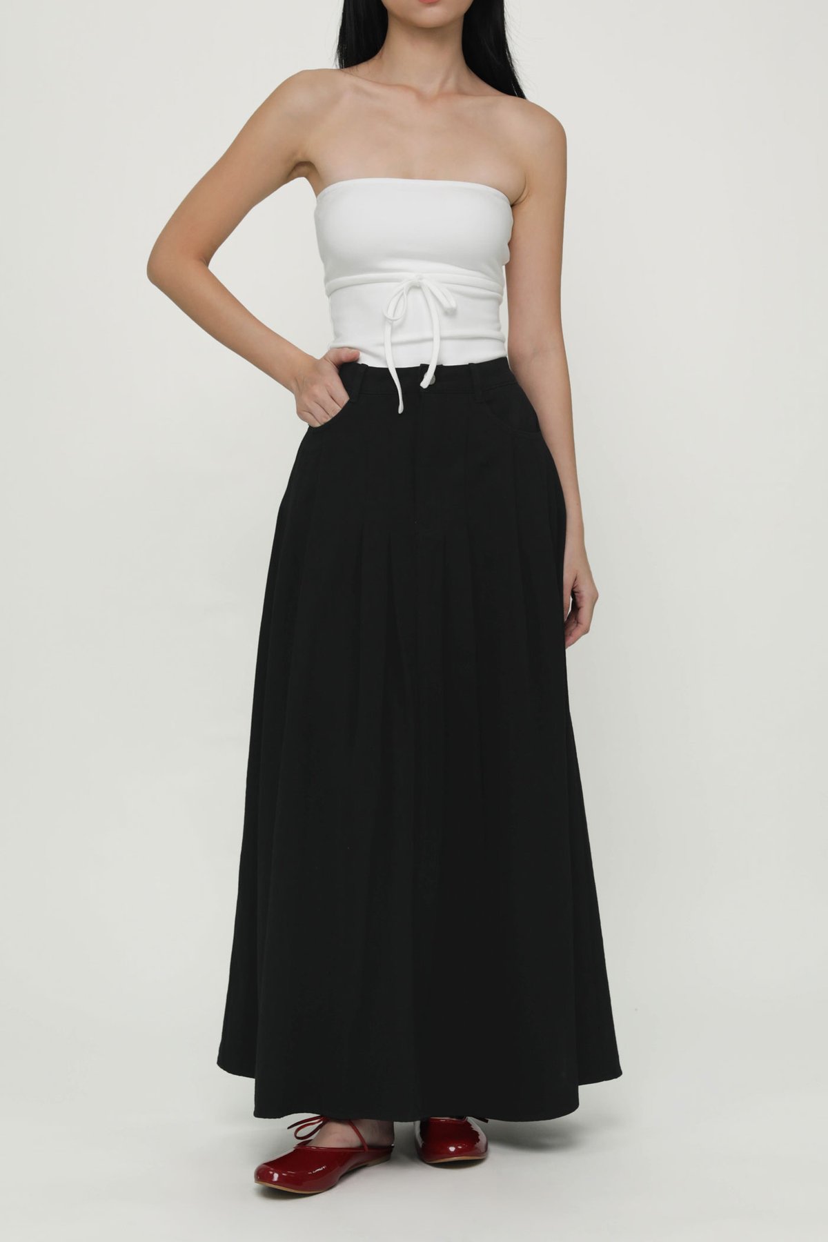 Gillian Pleated Maxi Skirt (Black)