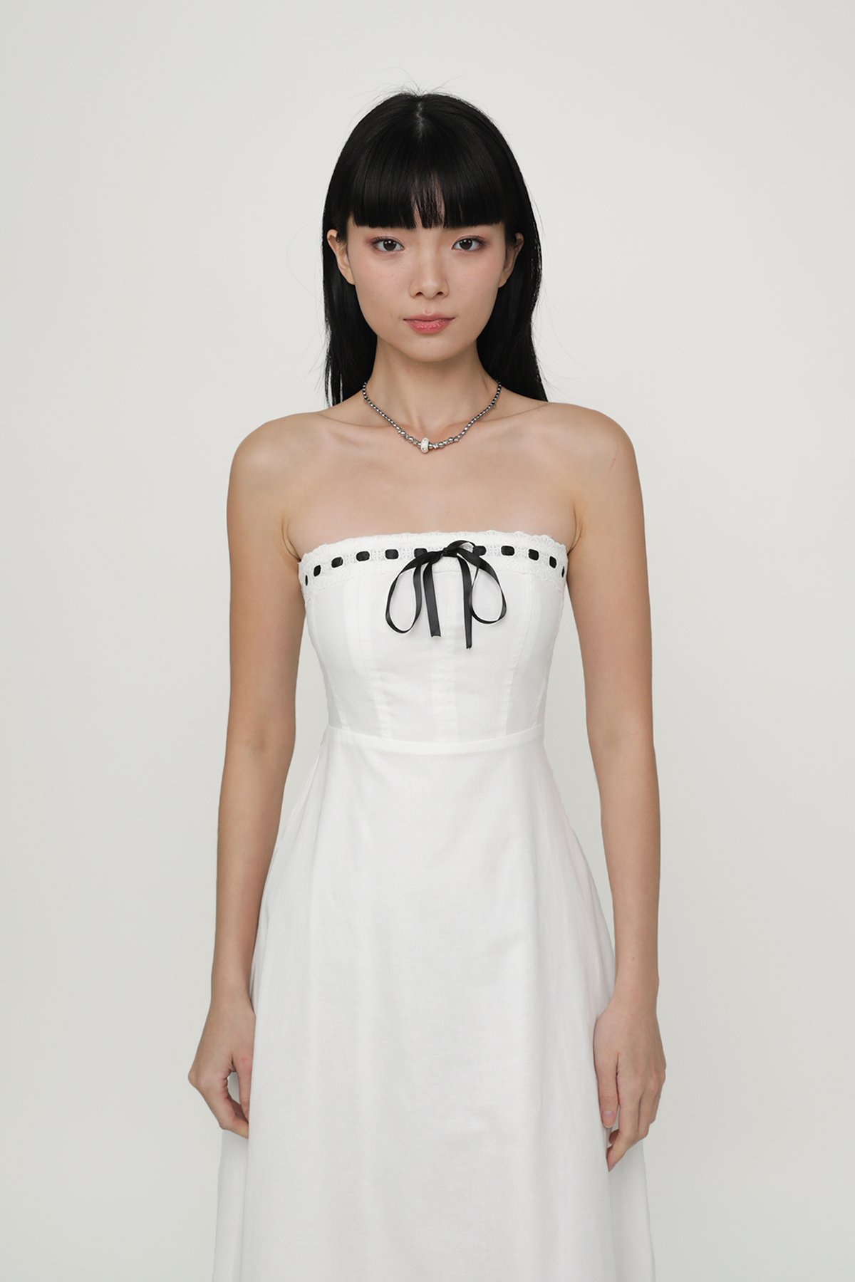 Jessy Ribbon Embroidery Tube Dress (White)