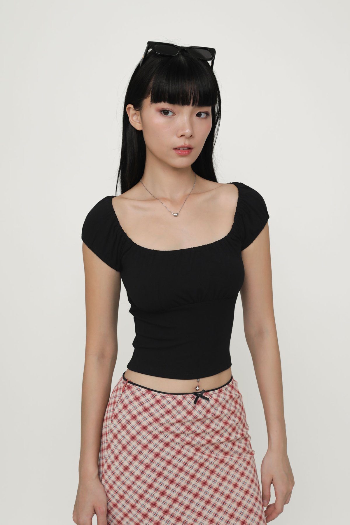 Pamela Ruched Basic Top (Black)