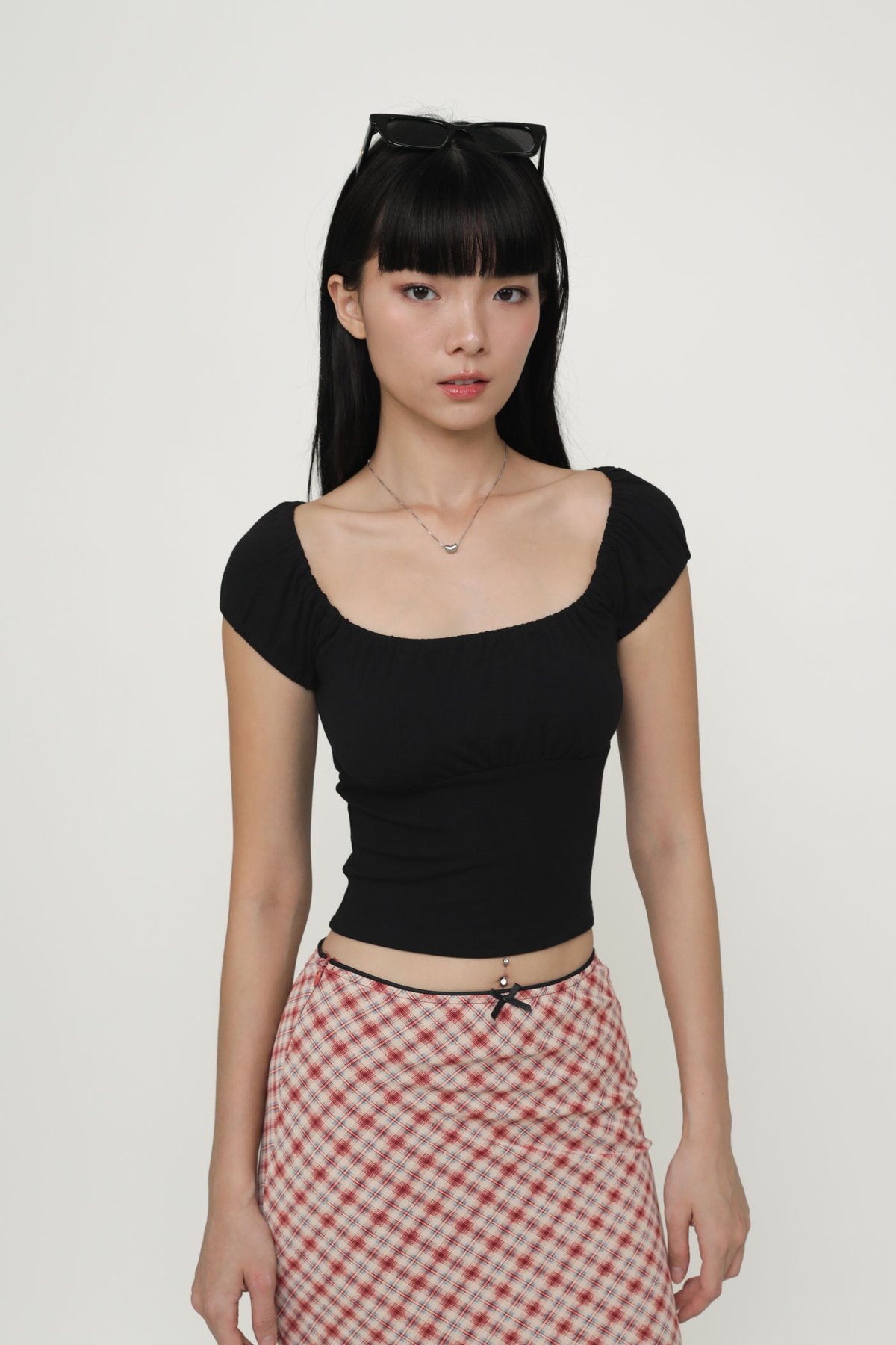 Pamela Ruched Basic Top (Black)