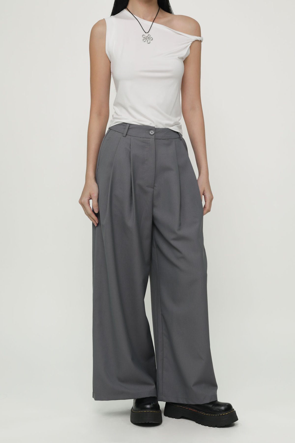 Petite Zena Tailored Pleated Pants (Grey)