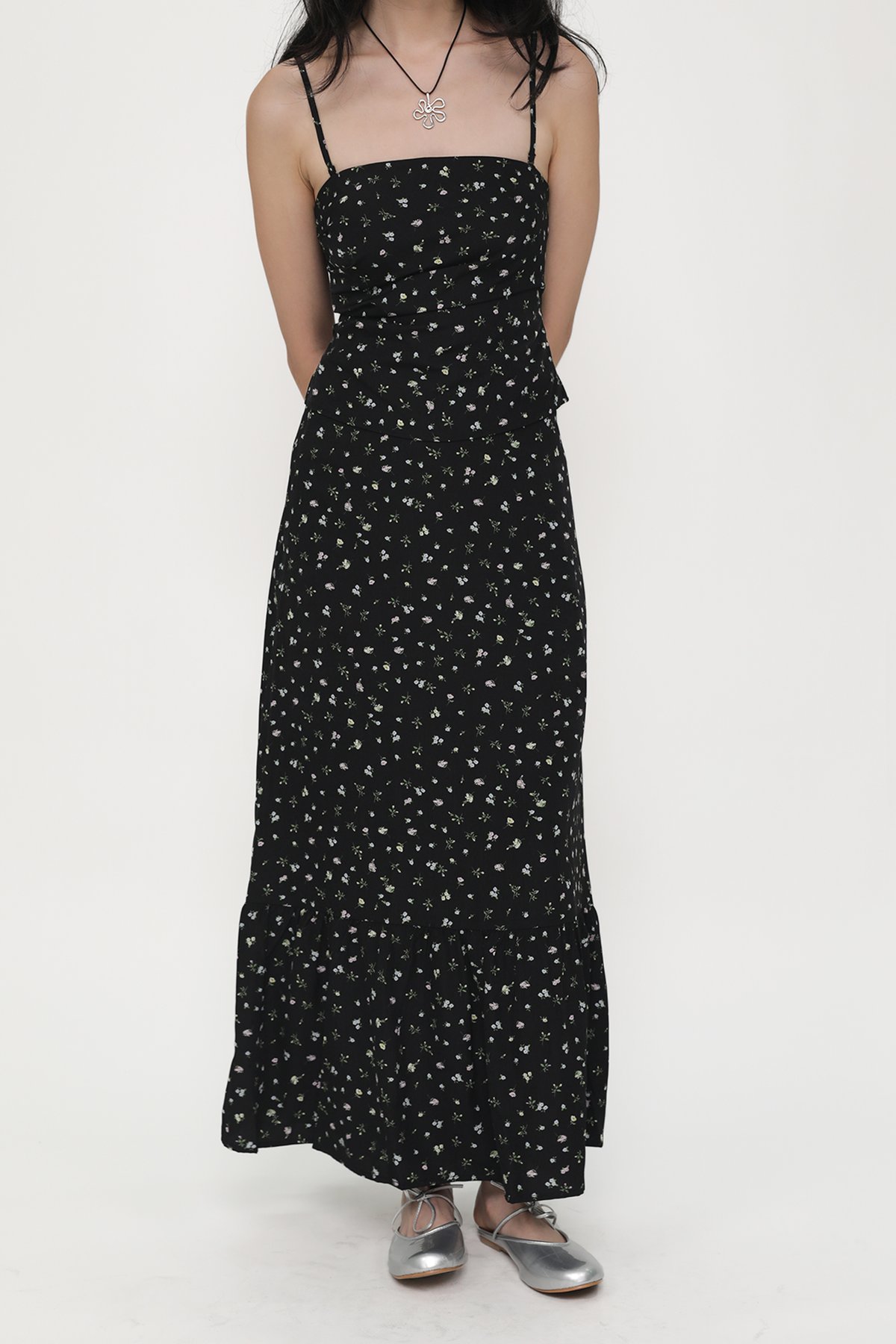 Charlene Tiered Maxi Skirt (Black Blooms)