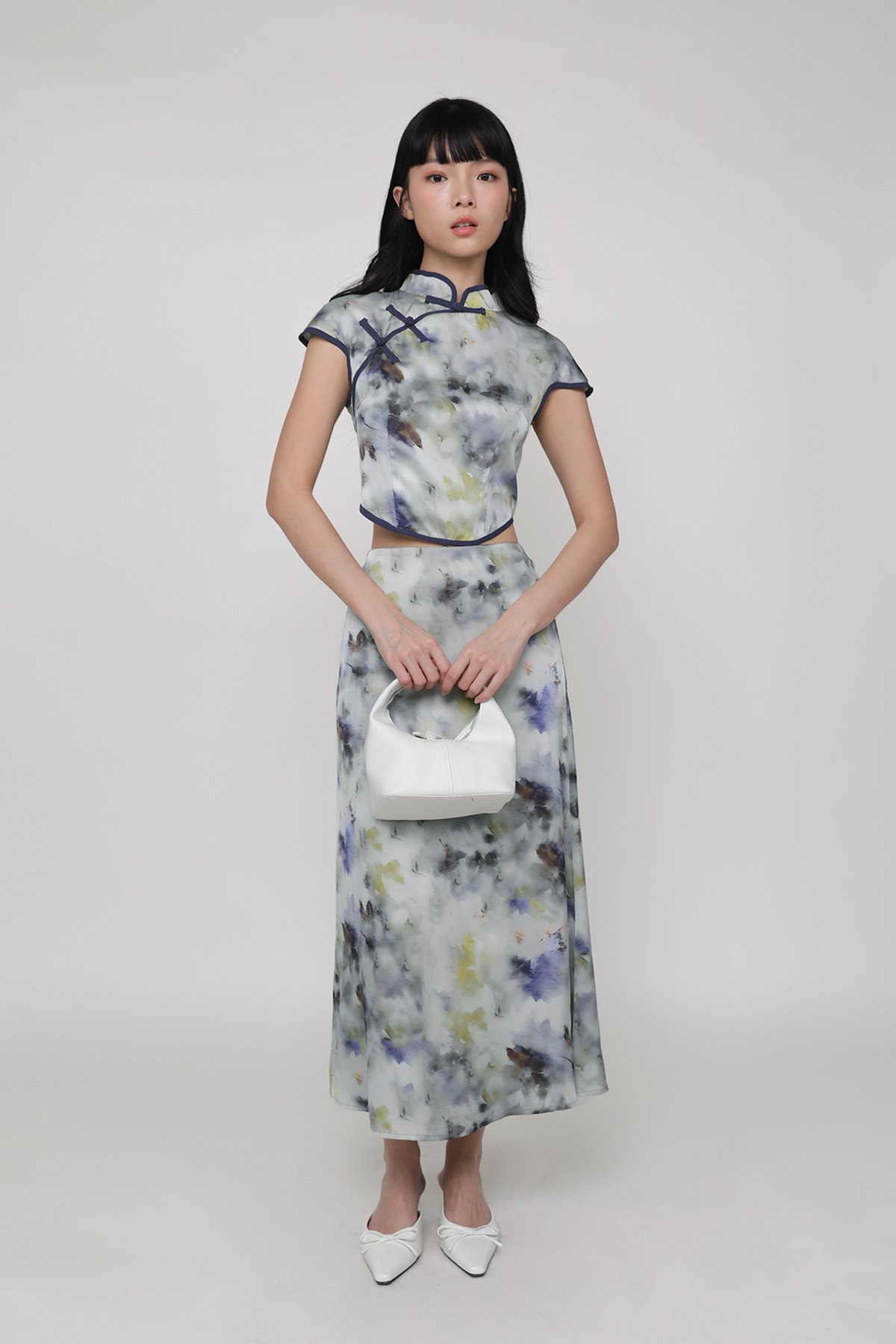 Nicolette Midi Skirt (Grey Abstract)
