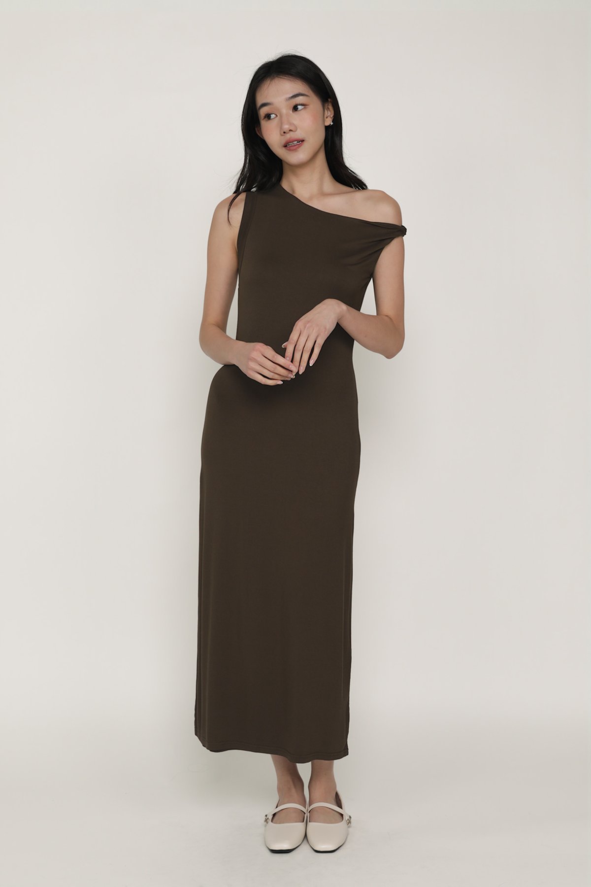 Quentin Off Shoulder Dress (Mocha)