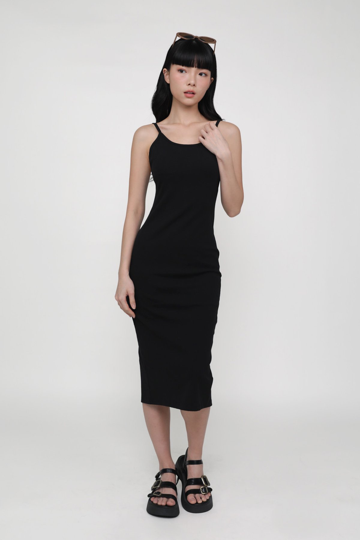 Reine Low Back Padded Dress (Black)