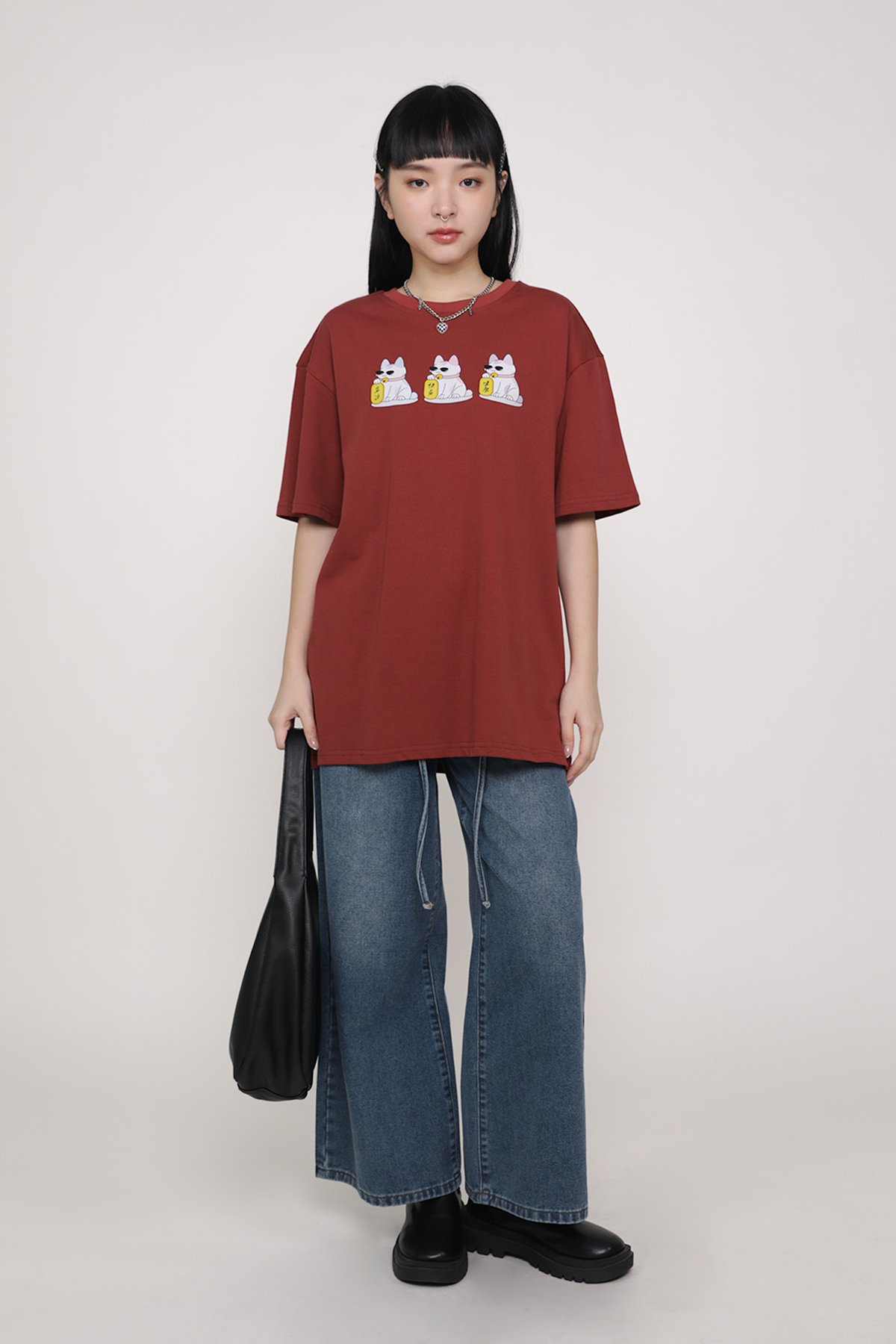 Fortune Cat Tee (Maroon)