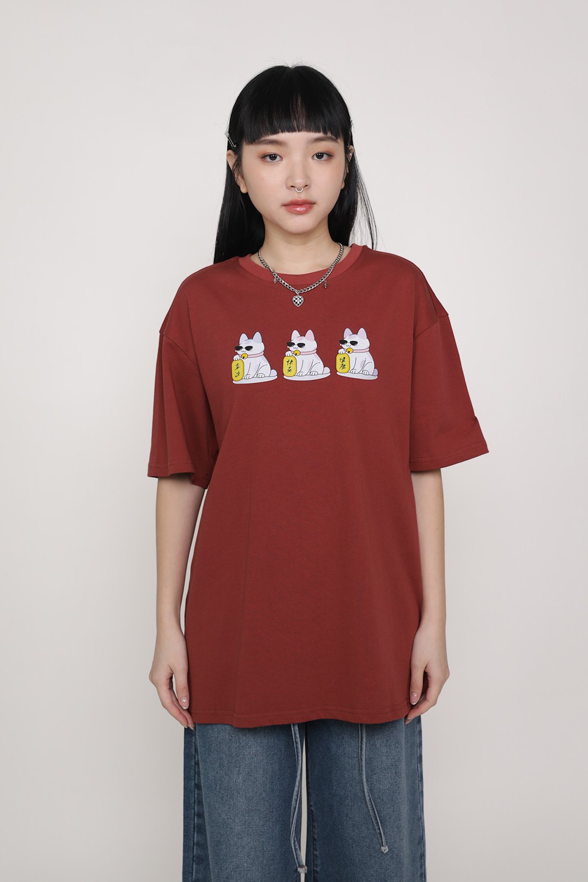 Fortune Cat Tee (Maroon)