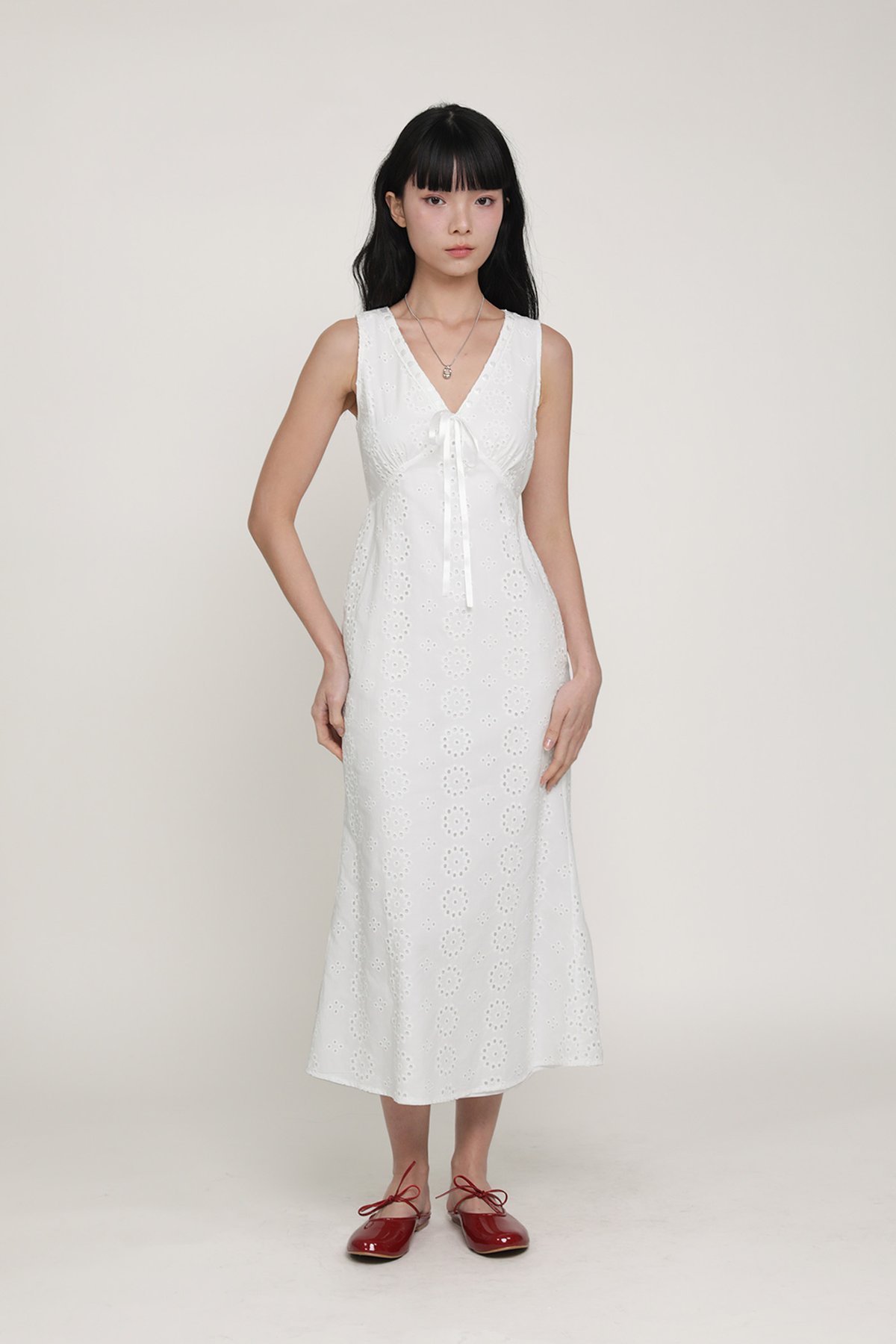 Janice Eyelet Ribbon Dress (White)