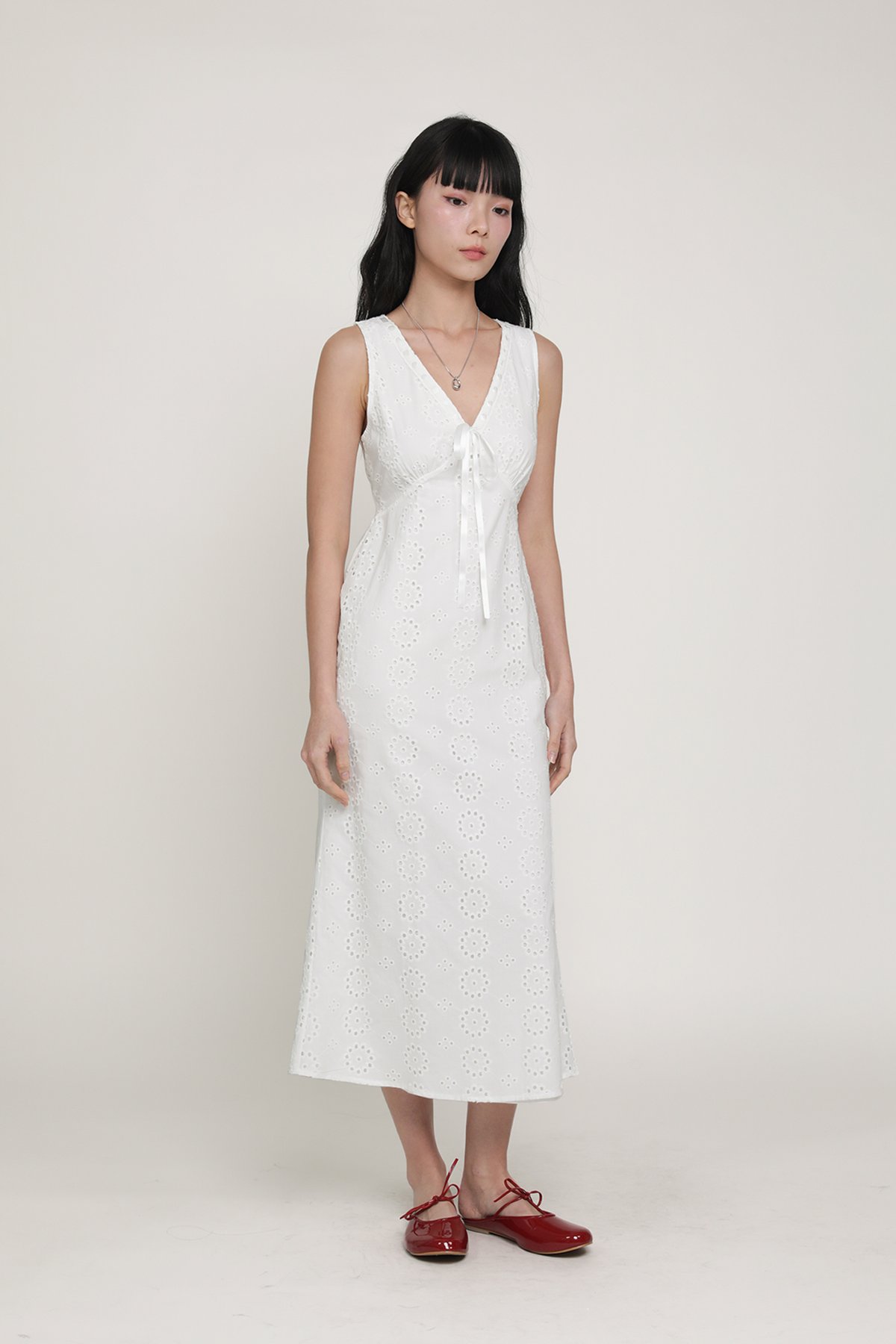 Janice Eyelet Ribbon Dress (White)