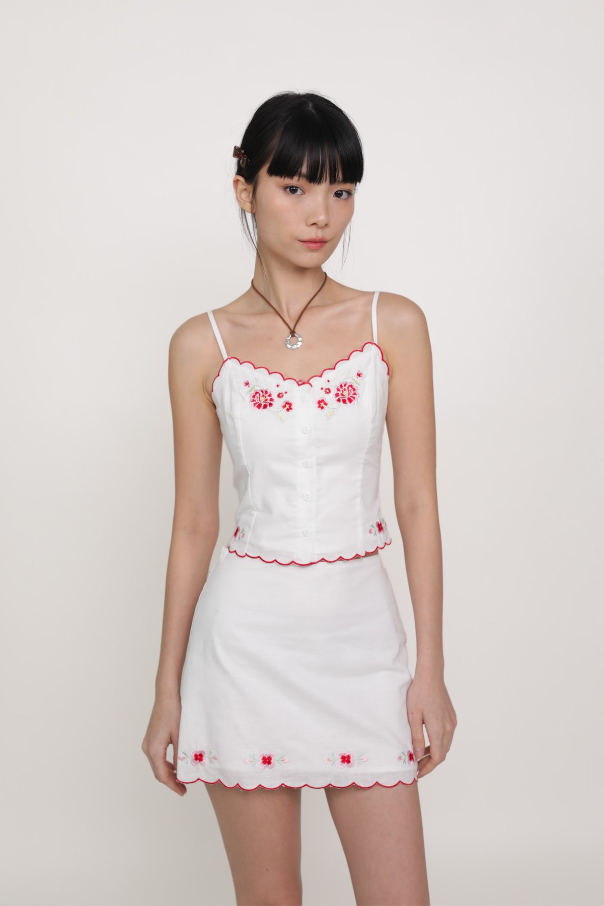 Lilian Embroidery Scallop Hem Top (White)