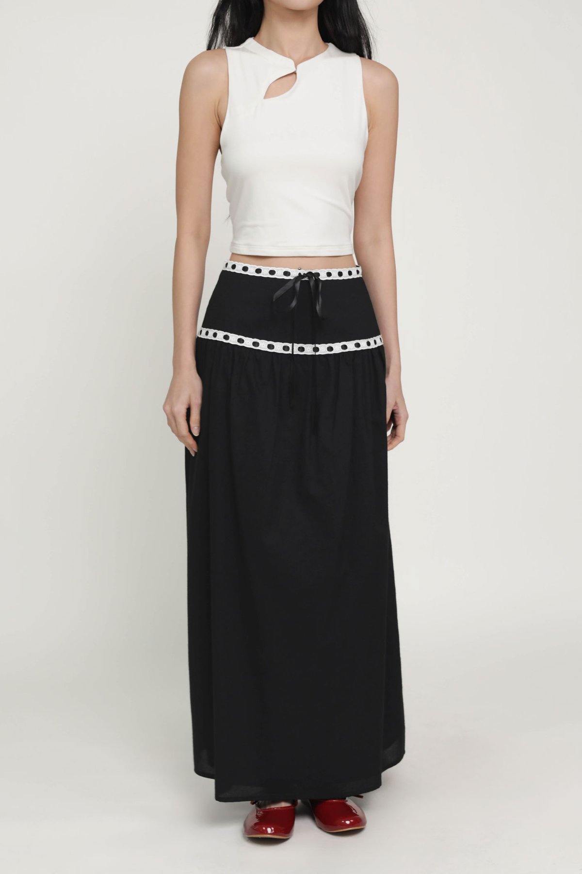 Winifred Ribbon Embroidery Maxi Skirt (Black)