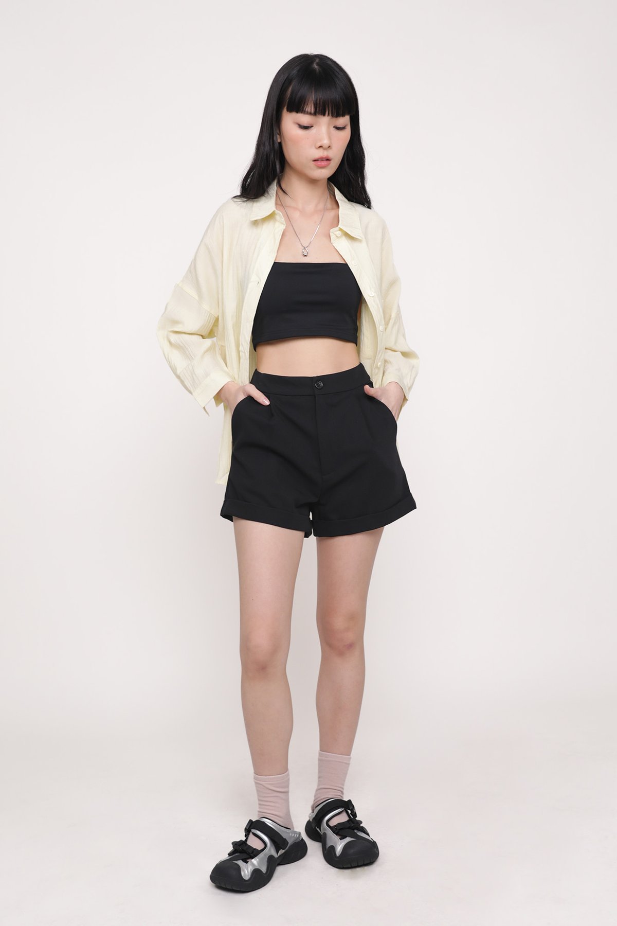 Bryson Pleated Shorts (Black)