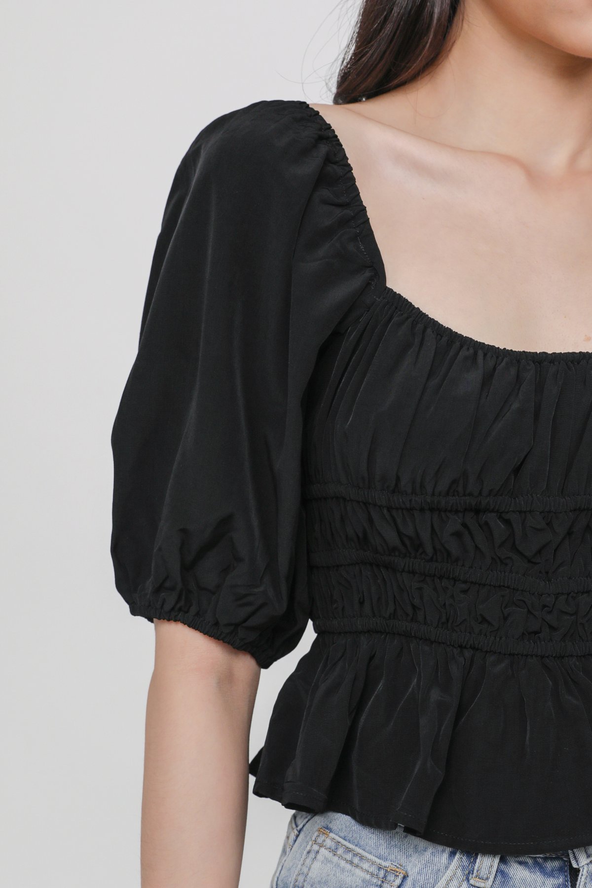 Aviana Shirred Sleeve Top (Black)