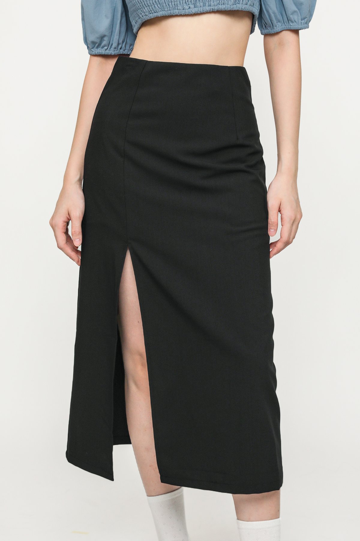 Nyla Front Slit Midi Skirt (Black)